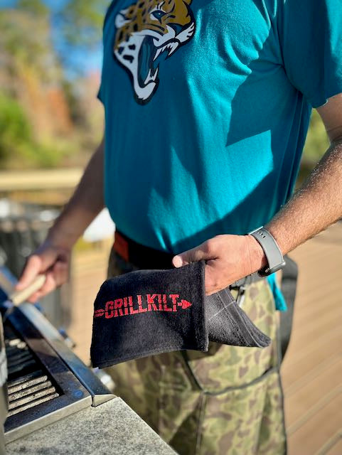 GRILLKILT Logo Towel with Carabiner